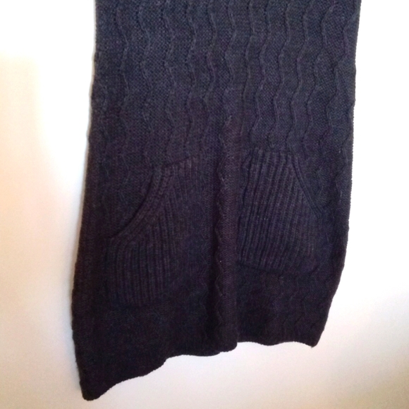 La Classe Couture Short Sleeve Cowl Neckline Sweater Dress - Picture 4 of 8